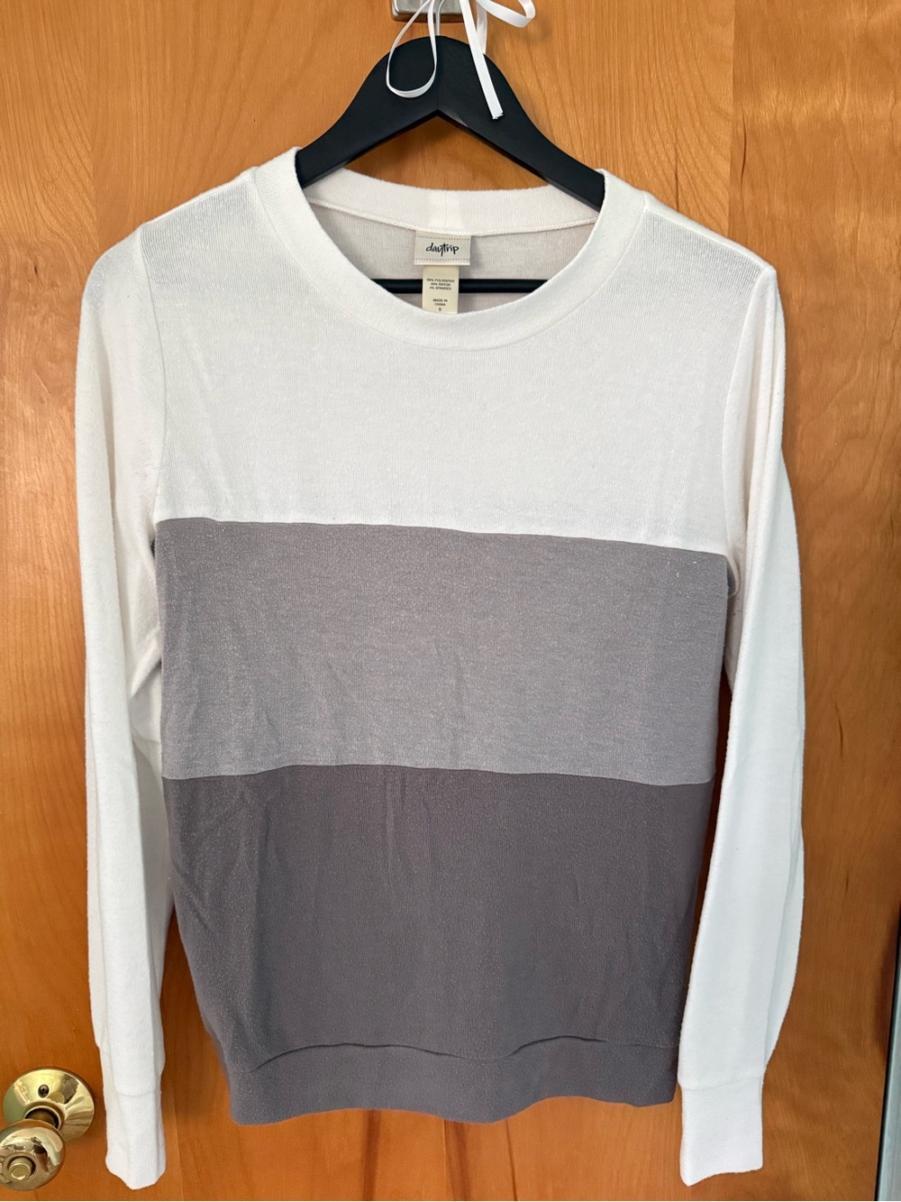 Daytrip Women’s Colorblock Crewneck Sweater - White, Light Gray & Charcoal